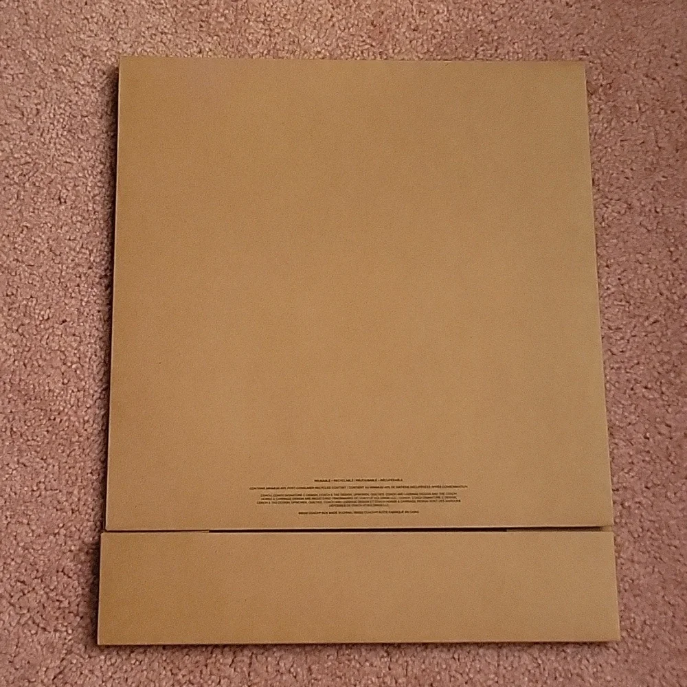 Coach Box - Picture 4 of 7